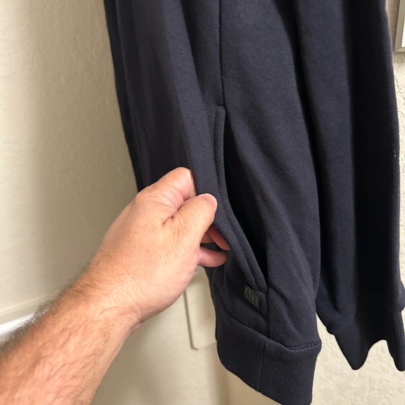 Armani Exchange Men’s Dark Blue Sweater.  XL size new with tags - Picture 7 of 10